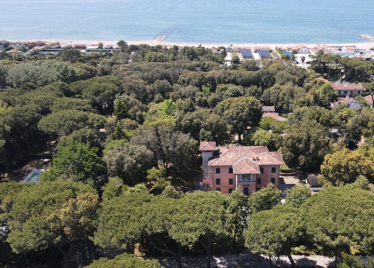 Residence Il Fortino Marina di Massa Dış mekan fotoğraf